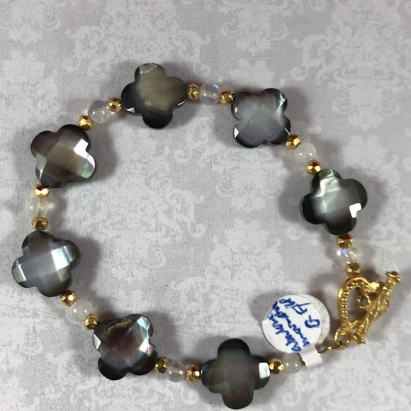 Abalone and moonstone beaded bracelet - Picture 2 of 8